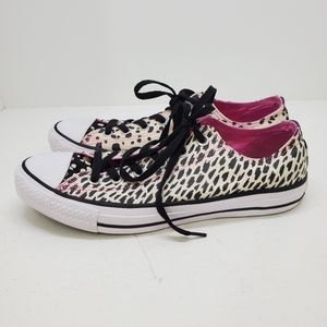 Converse womens sz 10 shoes fun print